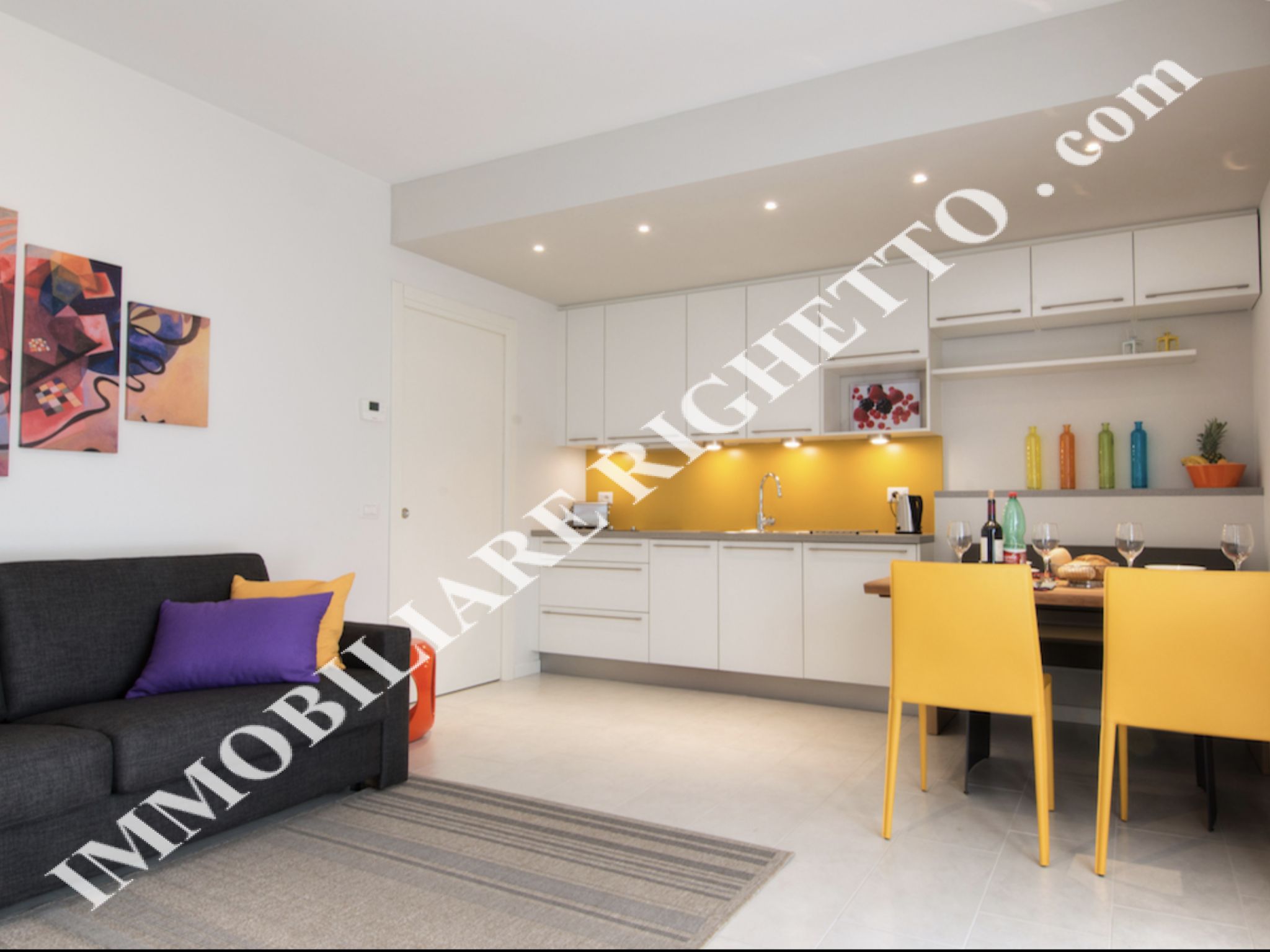 offerta immobile in vendita Ampio appartamento d'angolo con grande terrazzo.