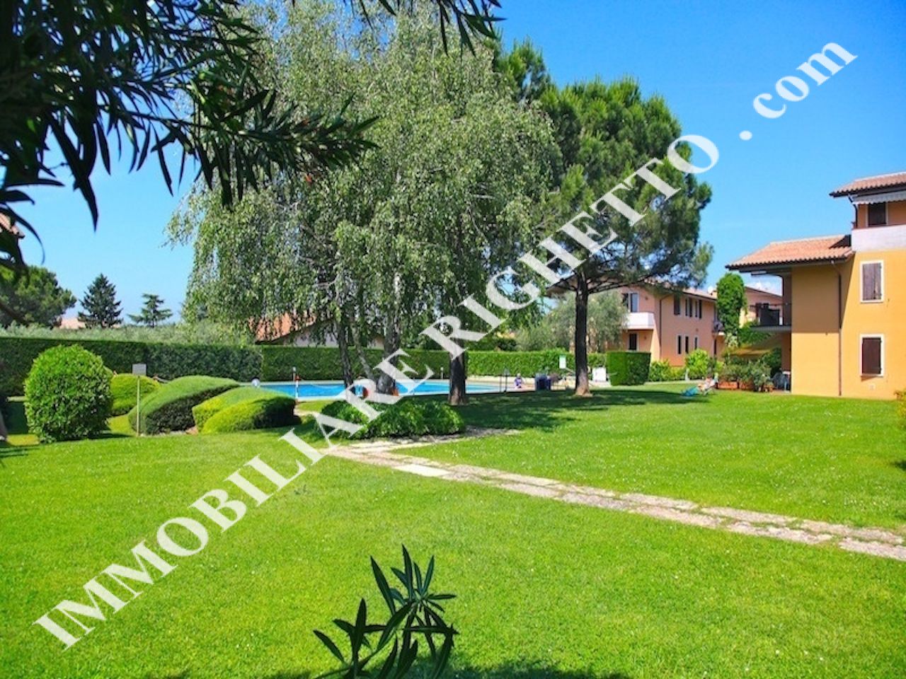 offer property for rent RESIDENCE SALICI