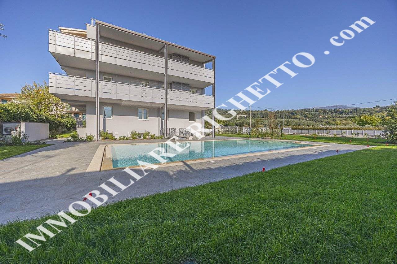 offer property for sale RESIDENCE VILLA MARTA: BRAND NEW-flats with large terraces and STUNNING LAKE VIEW