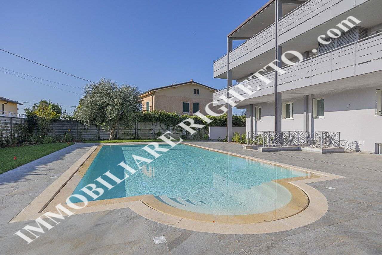 offer property for sale RESIDENCE VILLA MARTA: BRAND NEW-flats with large terraces and STUNNING LAKE VIEW